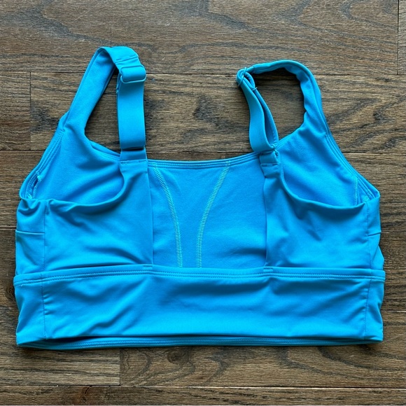 Nike Essential Scoop Neck Midkini Swim Top • size Large - Picture 3 of 4